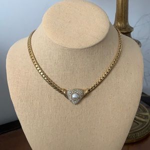 Beautiful vintage fashion jewelry